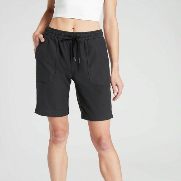 Athleta Farallon Bermuda Shorts size 26 Black